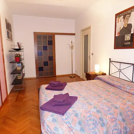 Le Madame Turín
